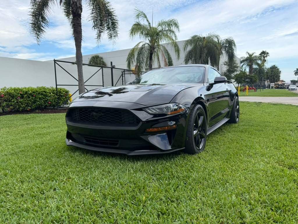 2022 Ford MUSTANG EcoBoost